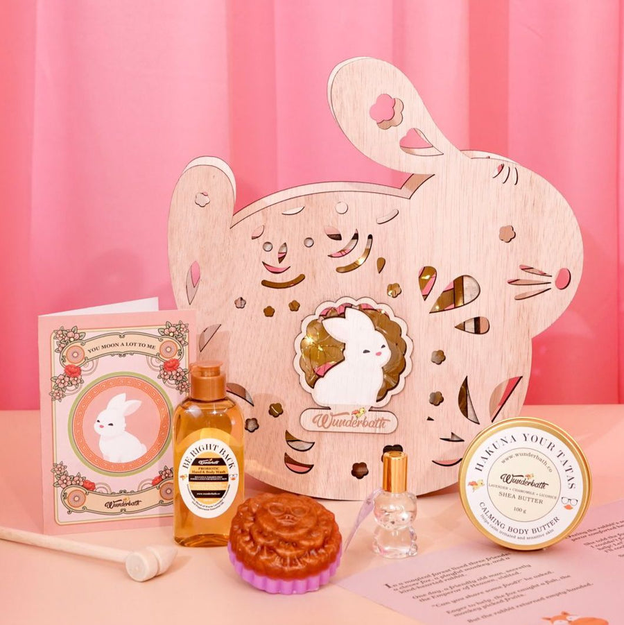 The Moon Palace Lantern Gift Set