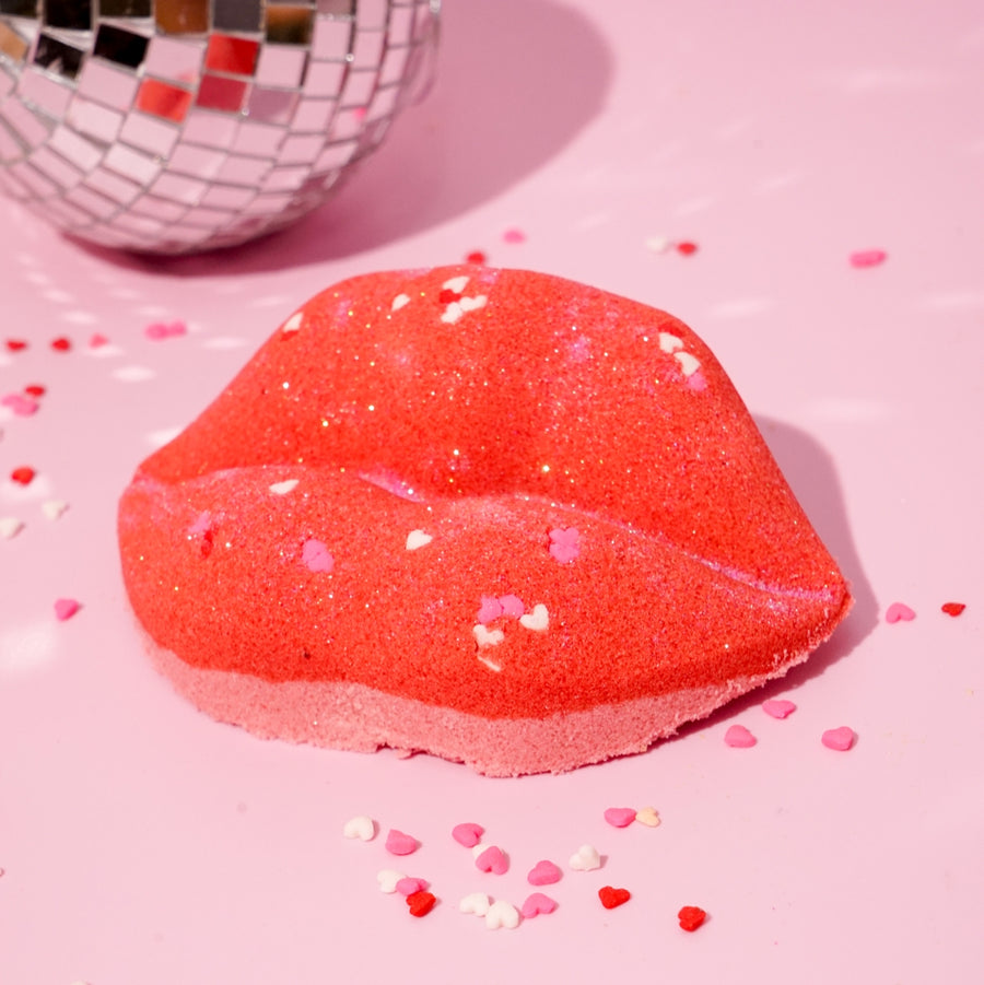 XOXO Bath Bomb